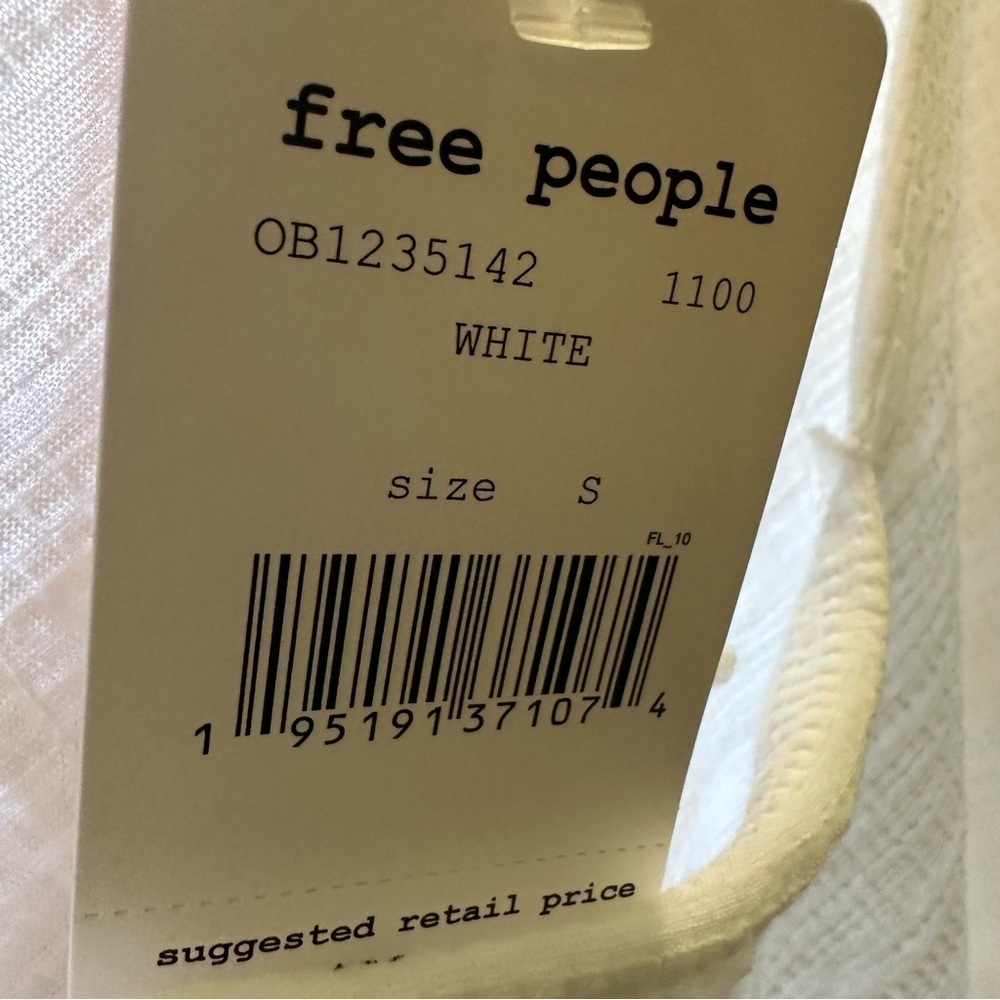We The Free White Long Sleeve Asymmetrical Tunic - Picture 8 of 8